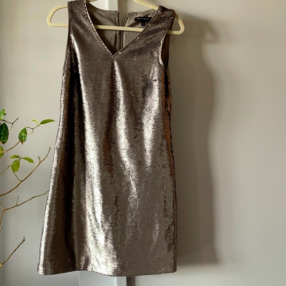 Beautiful BR sequin dress - Picture 4 of 7